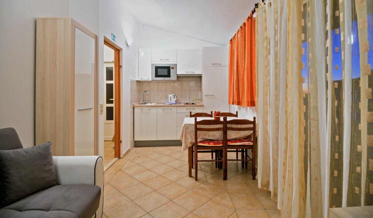 Apartments Bisernica-With Pool Ražanj 外观 照片
