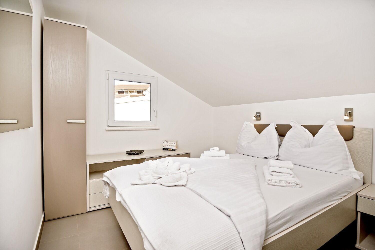 Apartments Bisernica-With Pool Ražanj 外观 照片