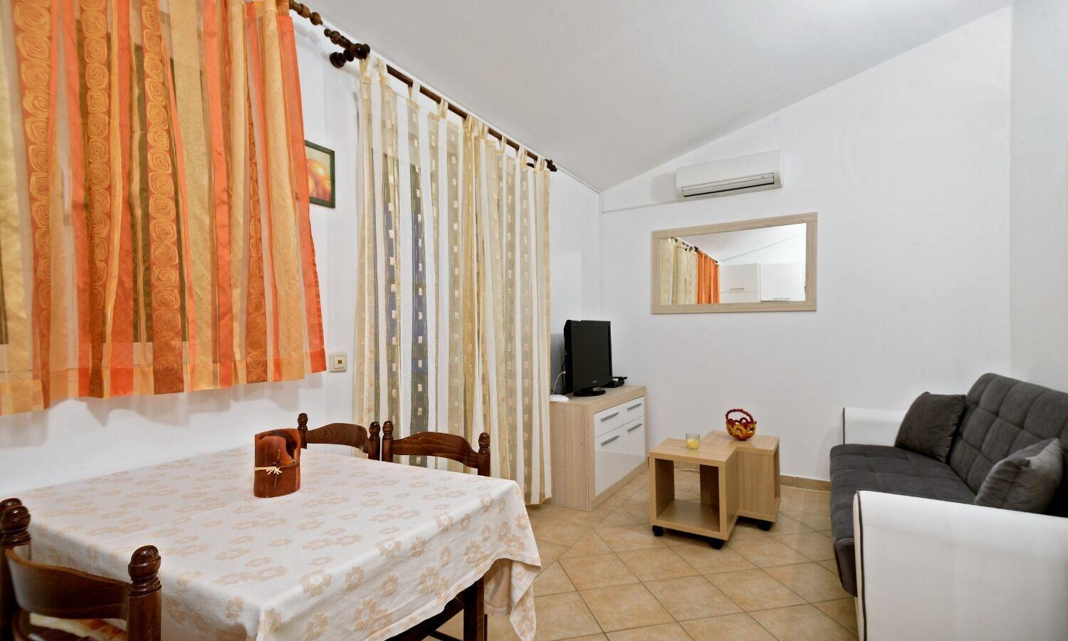 Apartments Bisernica-With Pool Ražanj 外观 照片