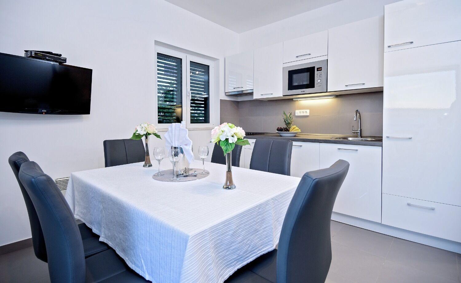Apartments Bisernica-With Pool Ražanj 外观 照片