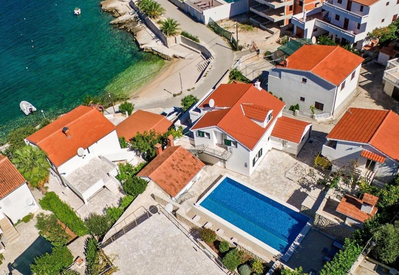 Apartments Bisernica-With Pool Ražanj 外观 照片